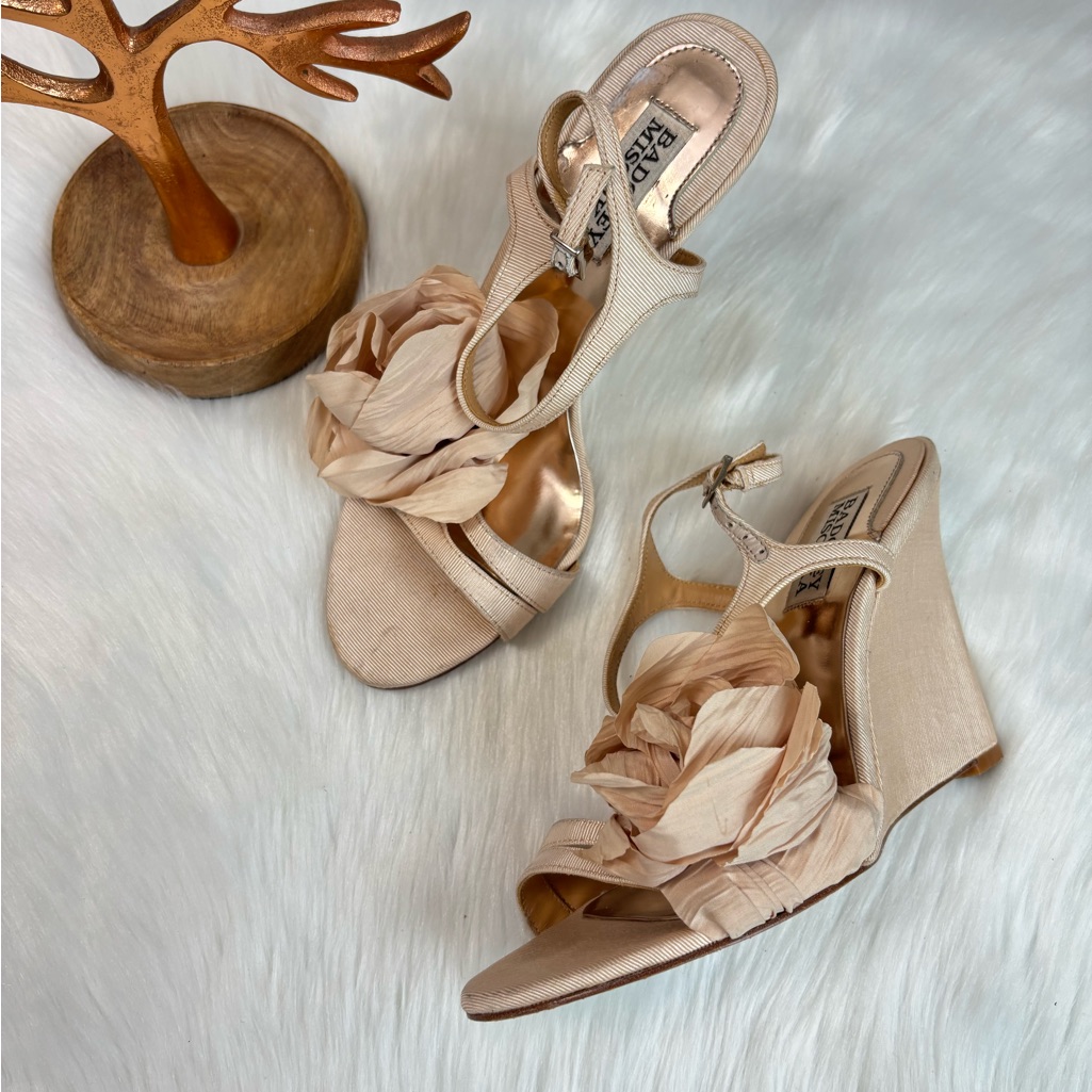 Badgley Mischka Nude Floral Wedges